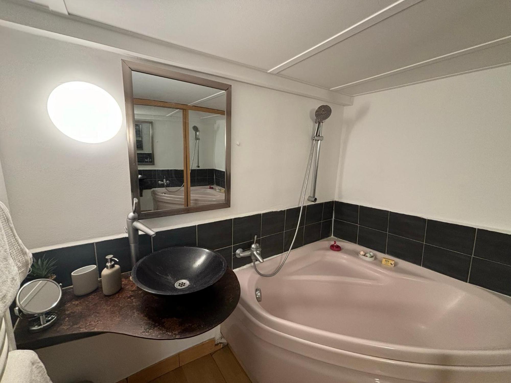 Le Loft Du Matheron 普罗旺斯地区艾克斯 外观 照片